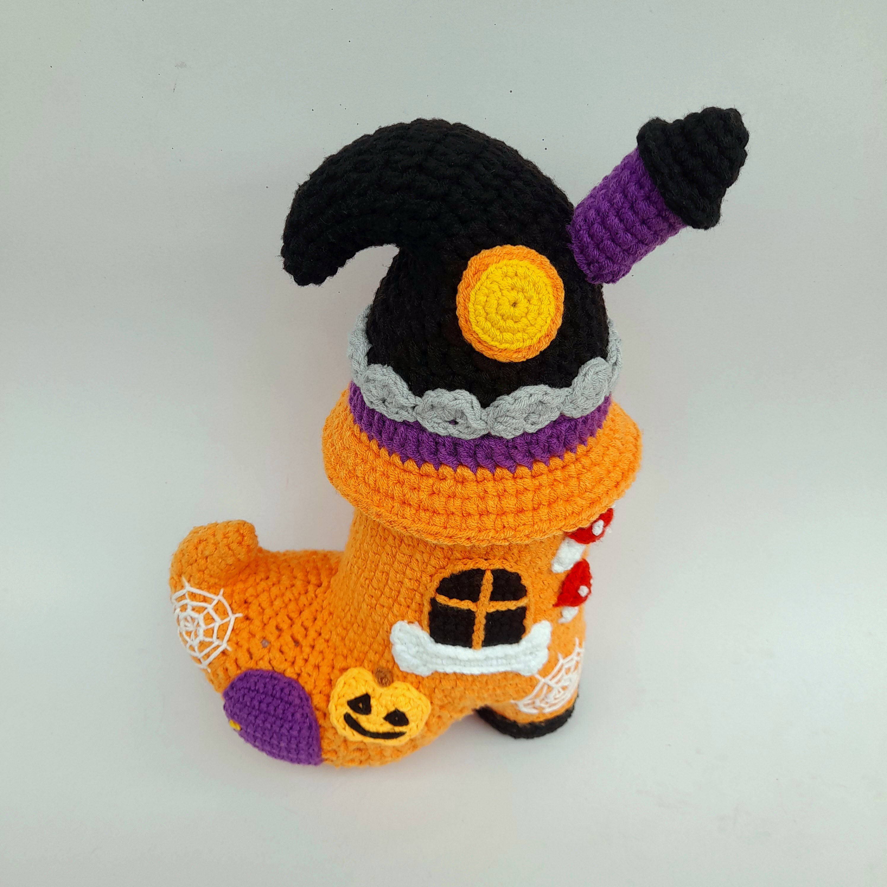 Halloween Heksenlaarzenhuis – Haakpatroon