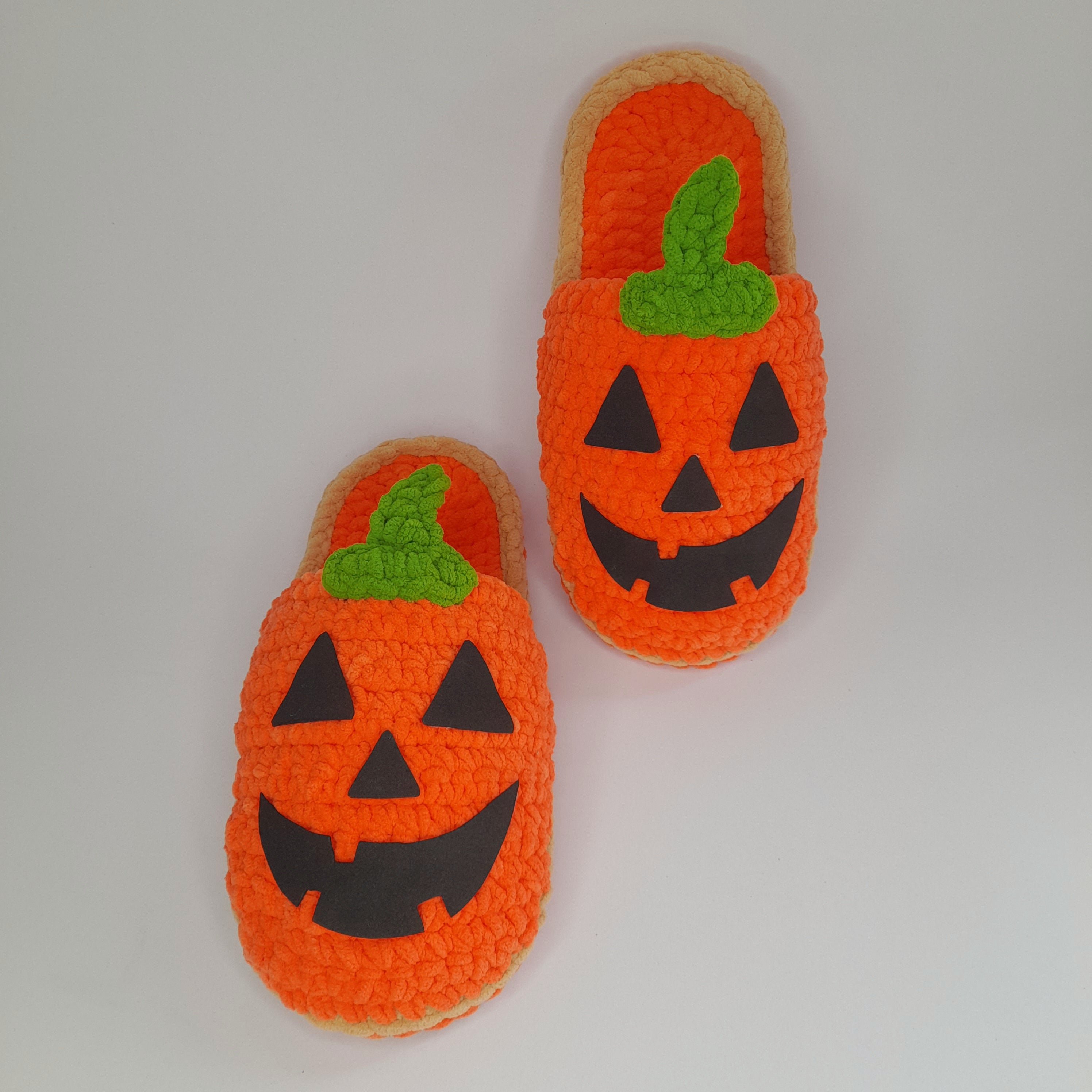 Set van 4 Halloween Pantoffel Haakpatronen