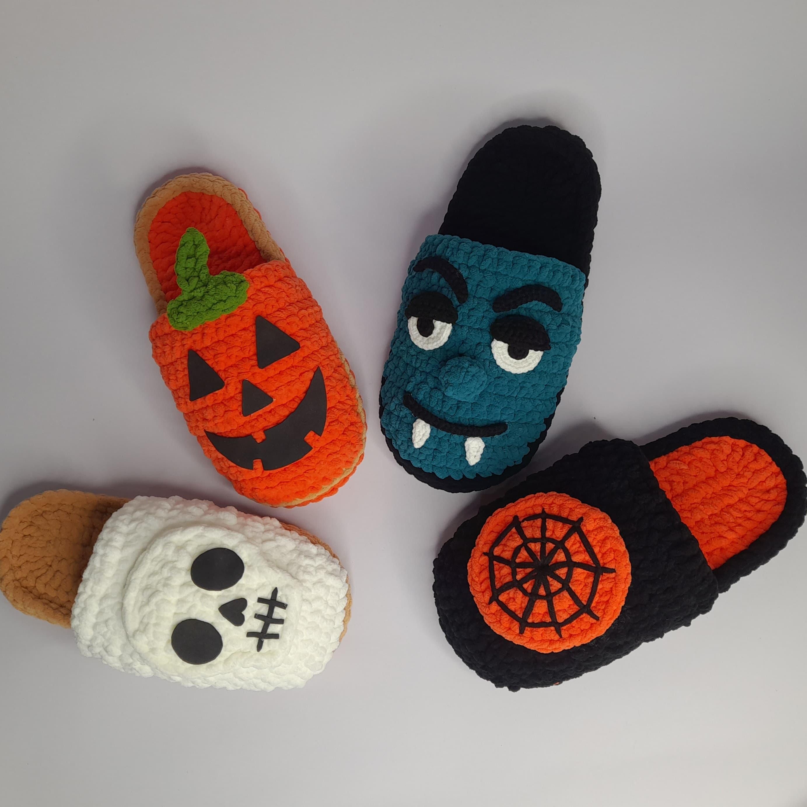 Set van 4 Halloween Pantoffel Haakpatronen