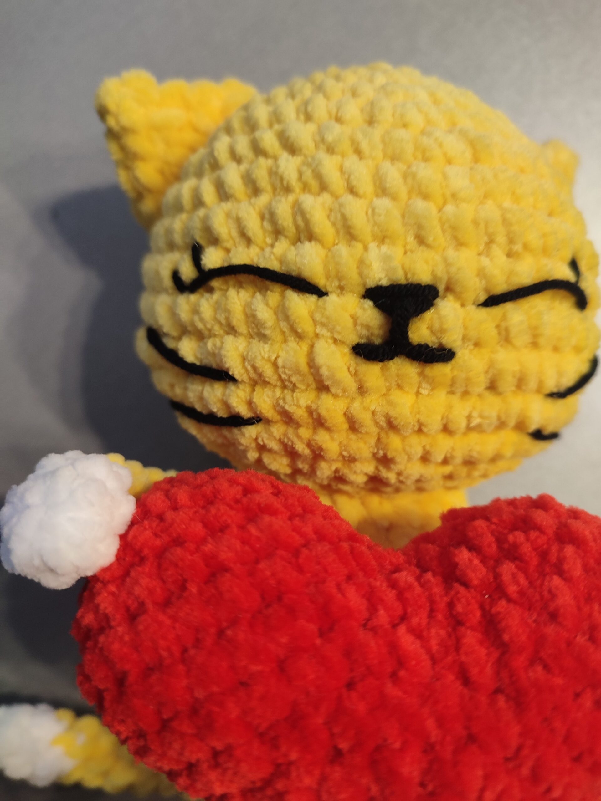Een kat met een hart haakpatroon - Afbeelding 4